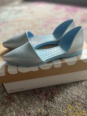Native Women's Light Blue Audrey Metallic D'Orsay Flats, size 7
